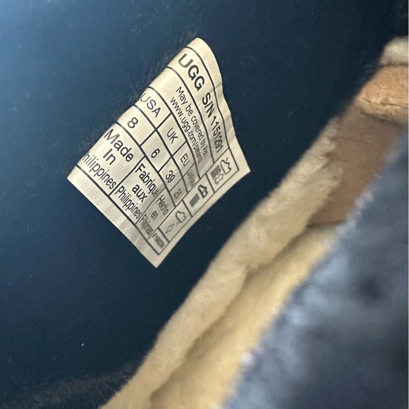 UGG Classic Mini Mirror Ball Boot - Picture 8 of 9